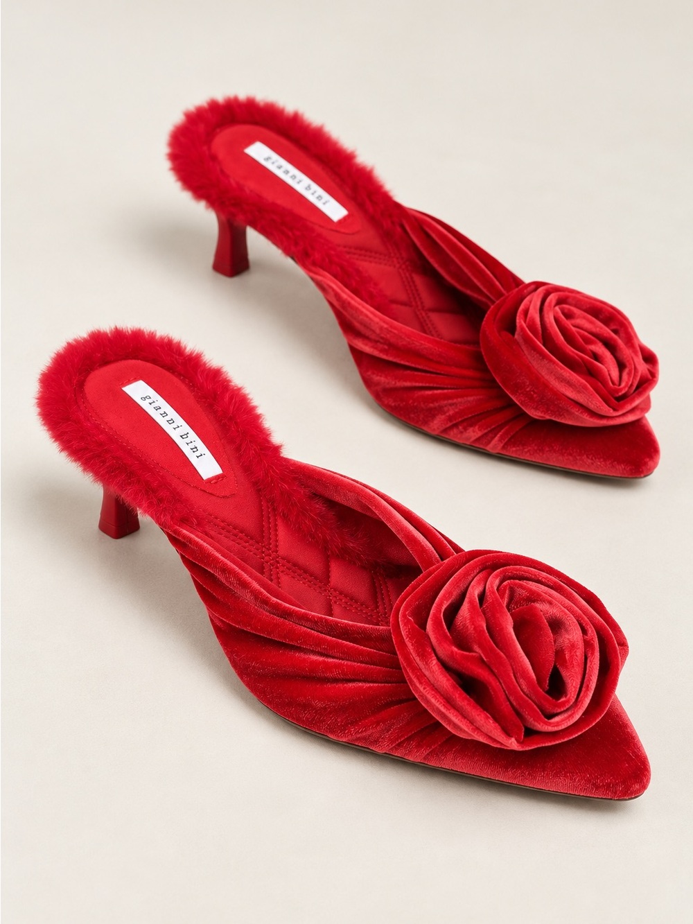 NWT Gianni Bini Emery Red Velvet Rosette Fur Kitten Heel Mules Sz 6